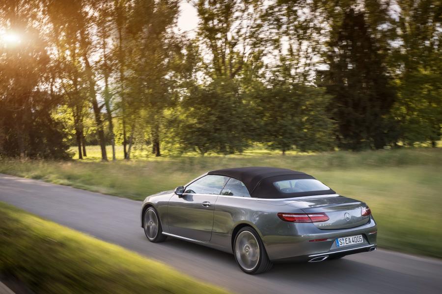  Mercedes-Benz E220 d Cabriolet 2017 года  (WW) (фото 24 из 24)